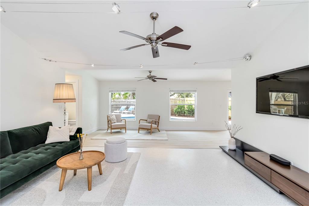 Property for sale at 5107 SAINT ALBANS AVENUE, SARASOTA, FL, 34242