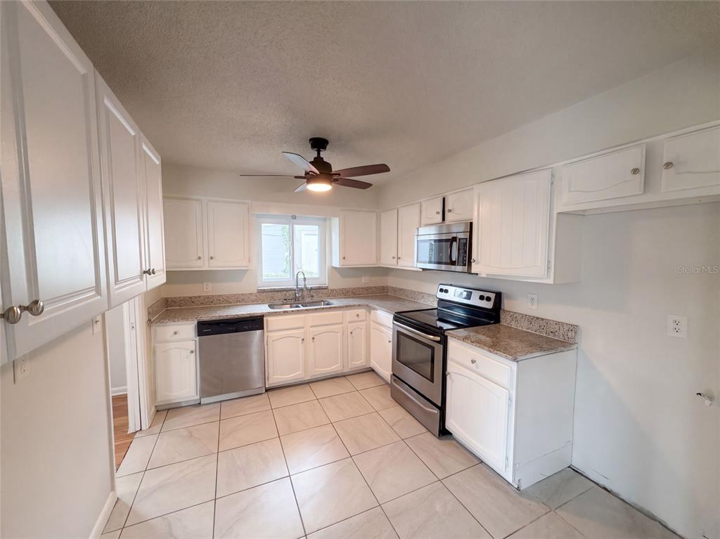 Property for sale at 4610 DEVON AVENUE, LAKELAND, FL, 33813