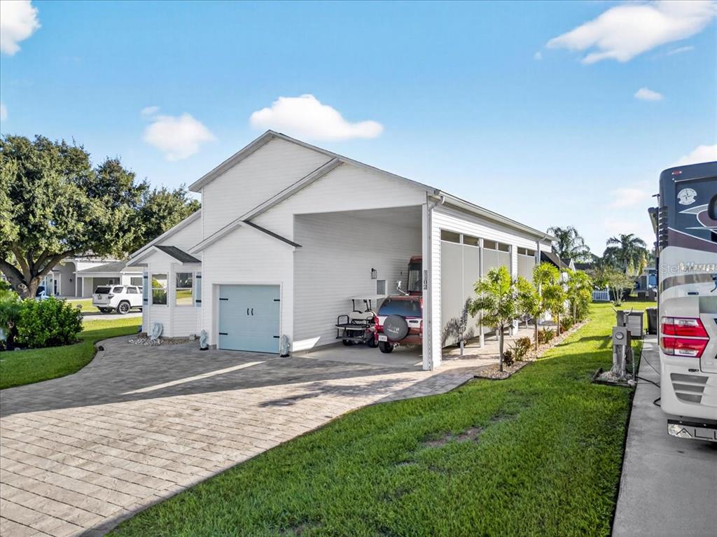 Property for sale at 1102 MOTORCOACH DRIVE, POLK CITY, FL, 33868