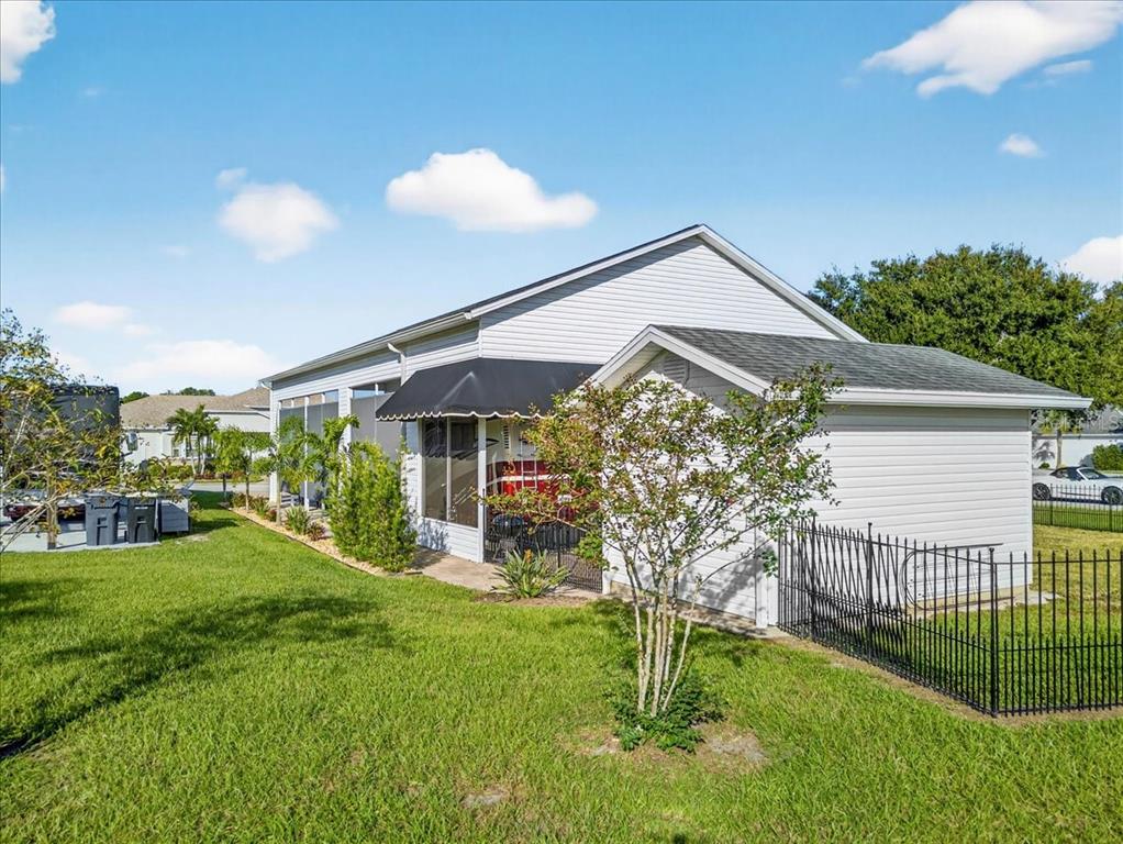 Property for sale at 1102 MOTORCOACH DRIVE, POLK CITY, FL, 33868