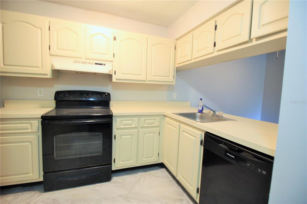 Property for sale at 660 KENWICK CIRCLE UNIT 103, CASSELBERRY, FL, 32707