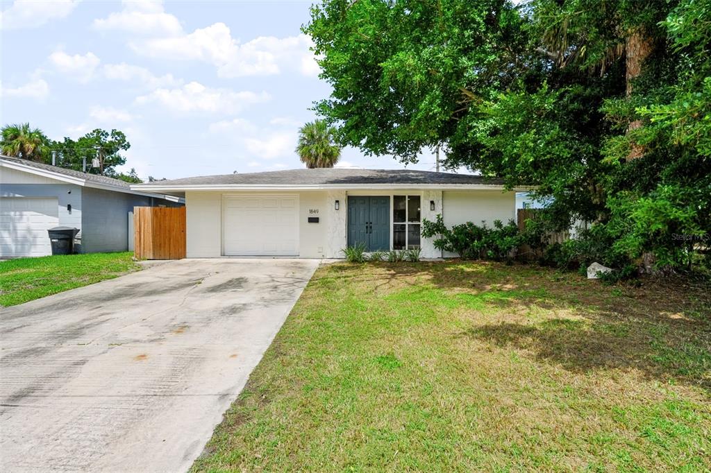 Property for sale at 1849 NEW HAMPSHIRE AVENUE NE, ST PETERSBURG, FL, 33703