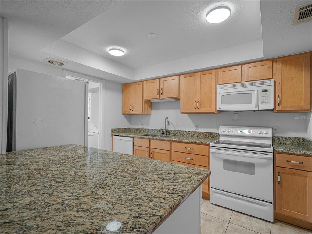 Property for sale at 1130 N LAKE PARKER AVENUE UNIT A301, LAKELAND, FL, 33805