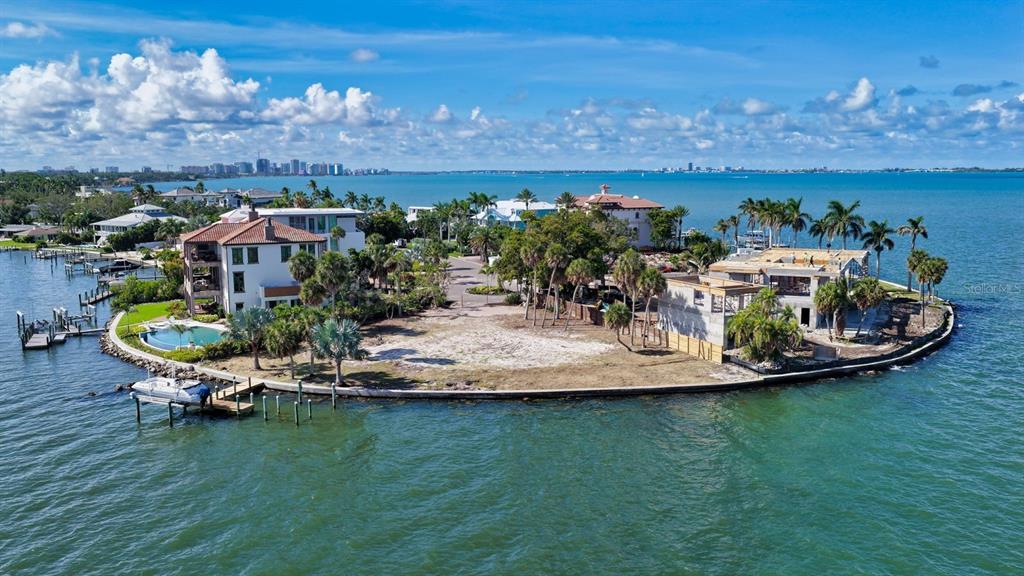 Property for sale at 305 S SHORE DRIVE S, SARASOTA, FL, 34234