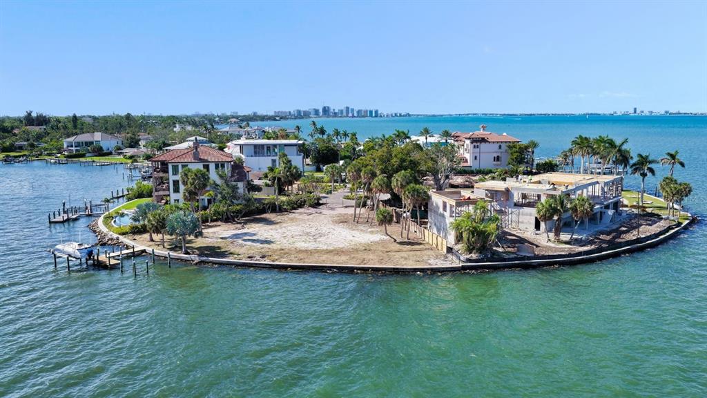 Property for sale at 305 S SHORE DRIVE S, SARASOTA, FL, 34234