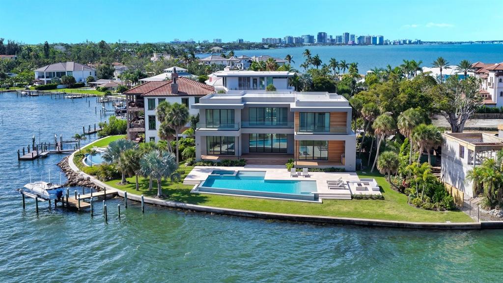 Property for sale at 305 S SHORE DRIVE S, SARASOTA, FL, 34234