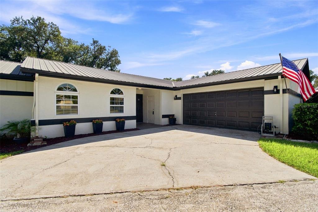7233 Woodbrook Dr