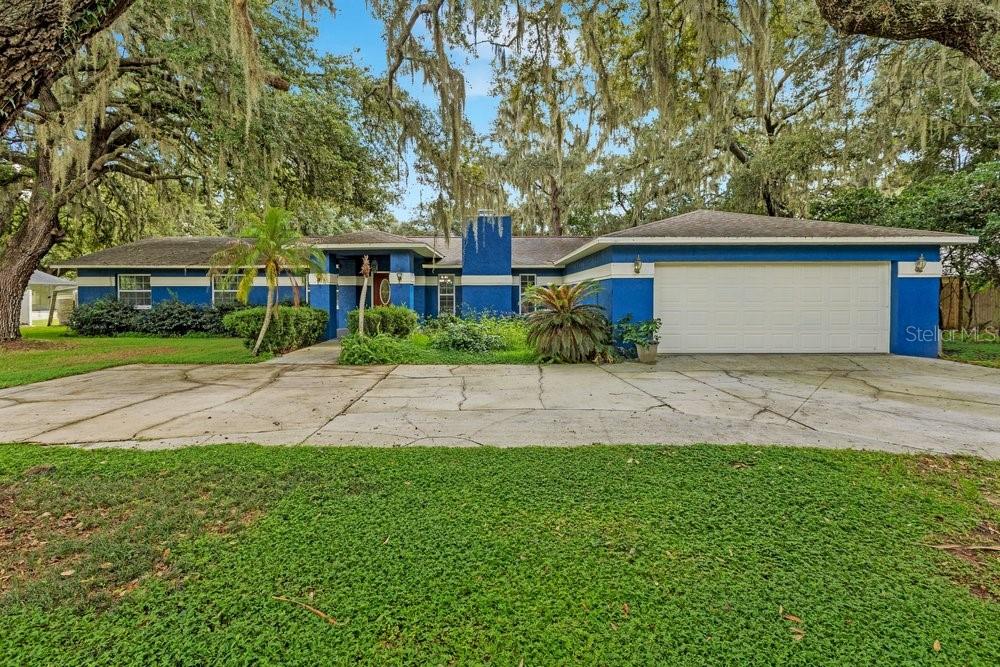 Property for sale at 1121 OLD POLK CITY ROAD, LAKELAND, FL, 33809
