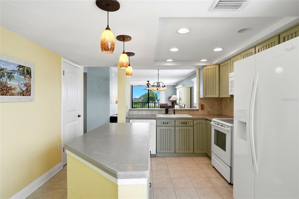 Property for sale at 1328 PASADENA AVENUE S UNIT 308, SOUTH PASADENA, FL, 33707