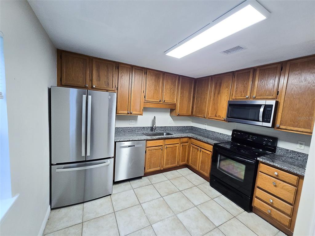 Property for sale at 8105 OLYMPIA CT, LONGWOOD, FL, 32779