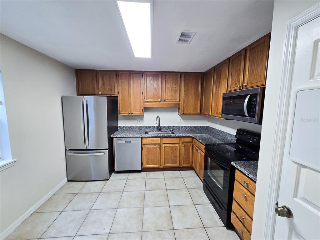 Property for sale at 8105 OLYMPIA CT, LONGWOOD, FL, 32779