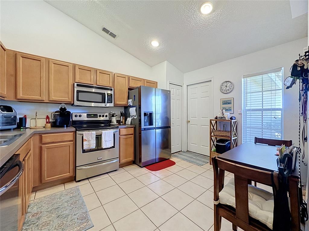 Property for sale at 100 HALSTEAD DR, DAVENPORT, FL, 33897