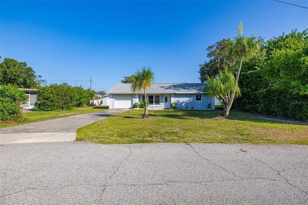 Property for sale at 608 CHEROKEE CIRCLE, AVON PARK, FL, 33825