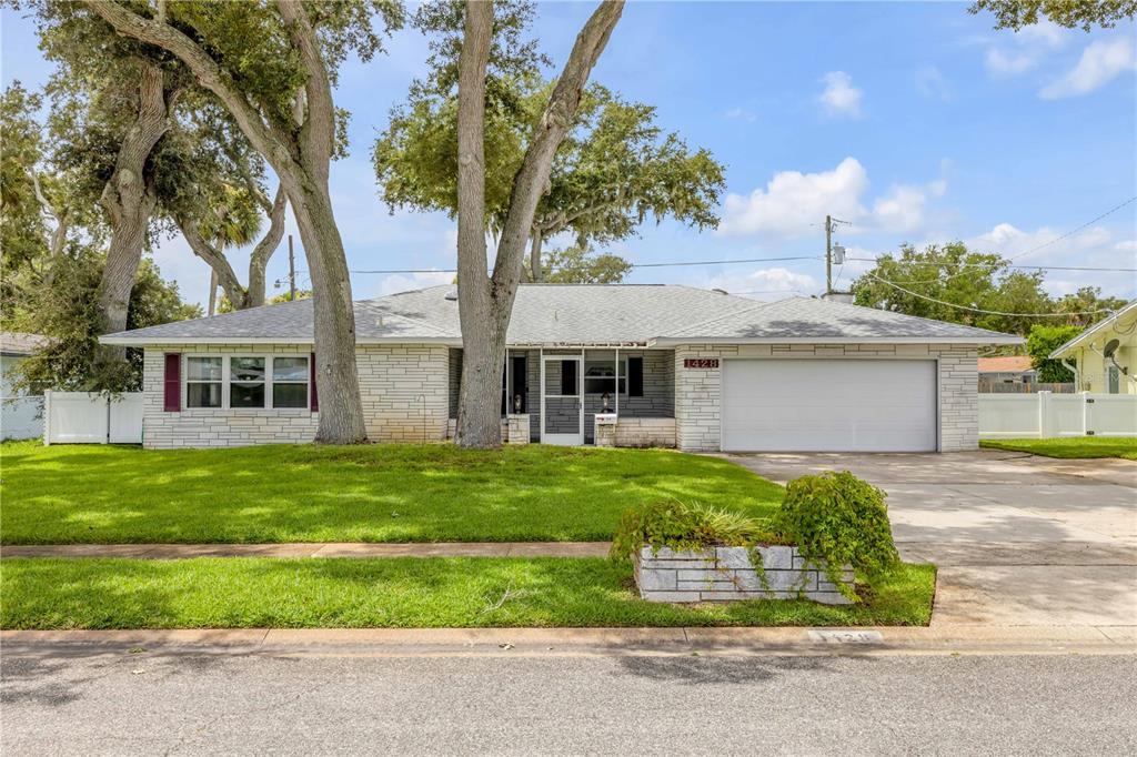 Property for sale at 1428 MARDRAKE ROAD, DAYTONA BEACH, FL, 32114