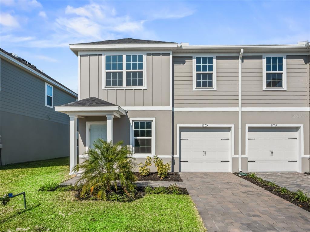 Property for sale at 1205 PORT BLUE WAY, LADY LAKE, FL, 32159