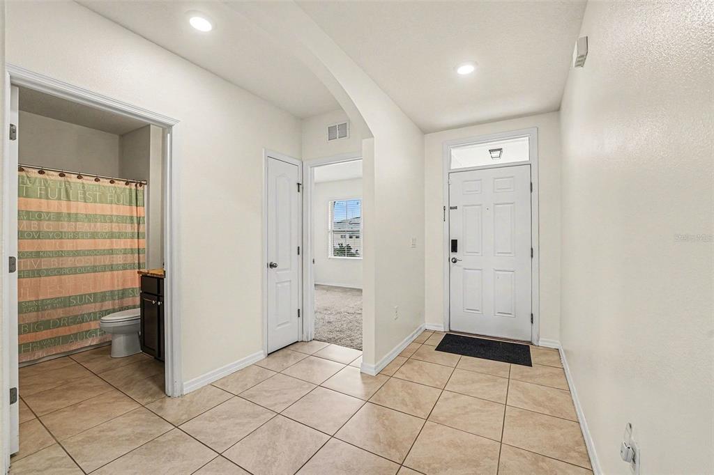 Property for sale at 3180 COUNTRY CLUB CIRCLE, WINTER HAVEN, FL, 33881