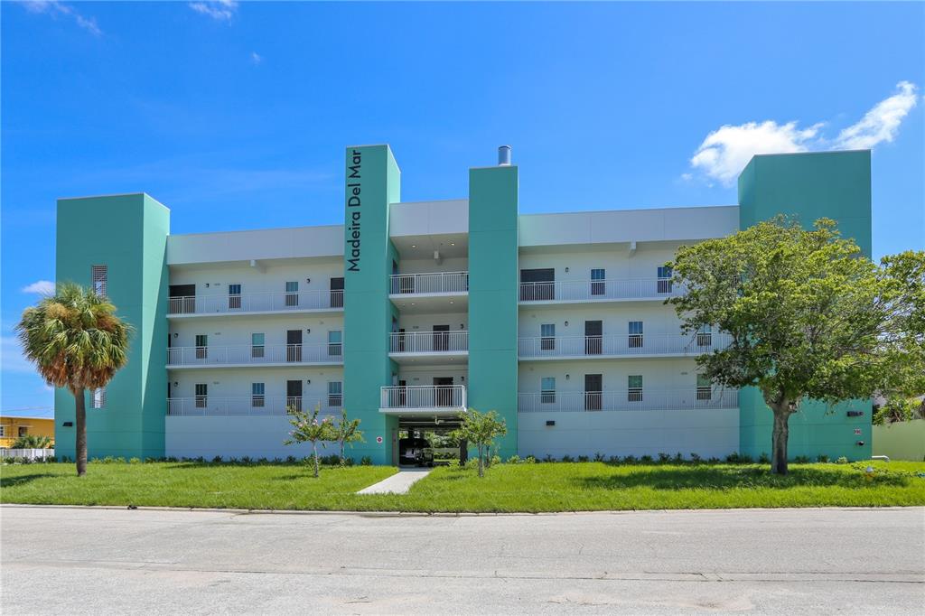 Property for sale at 15305 1ST STREET E UNIT 305, MADEIRA BEACH, FL, 33708