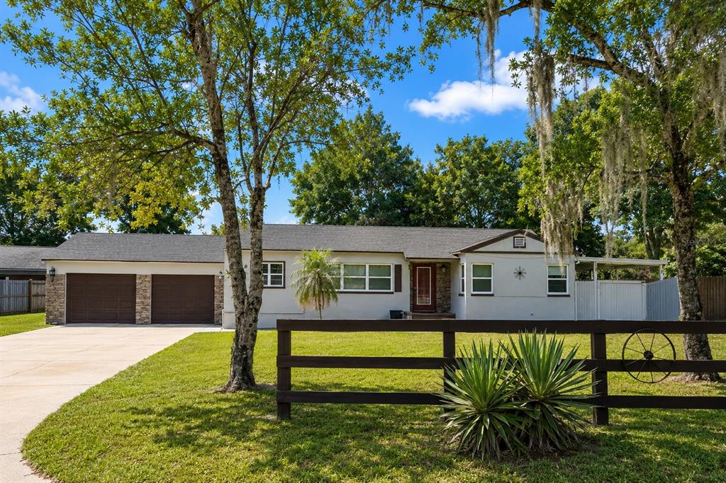 Property for sale at 2400 S LAUREL AVENUE, SANFORD, FL, 32771