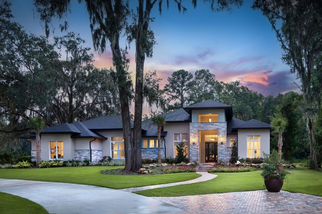 Photo of a previously built Grayton Model home.