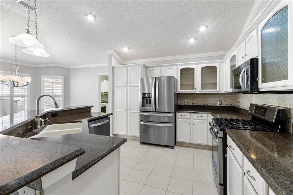 Property for sale at 1068 BURNETTOWN PLACE, THE VILLAGES, FL, 32162