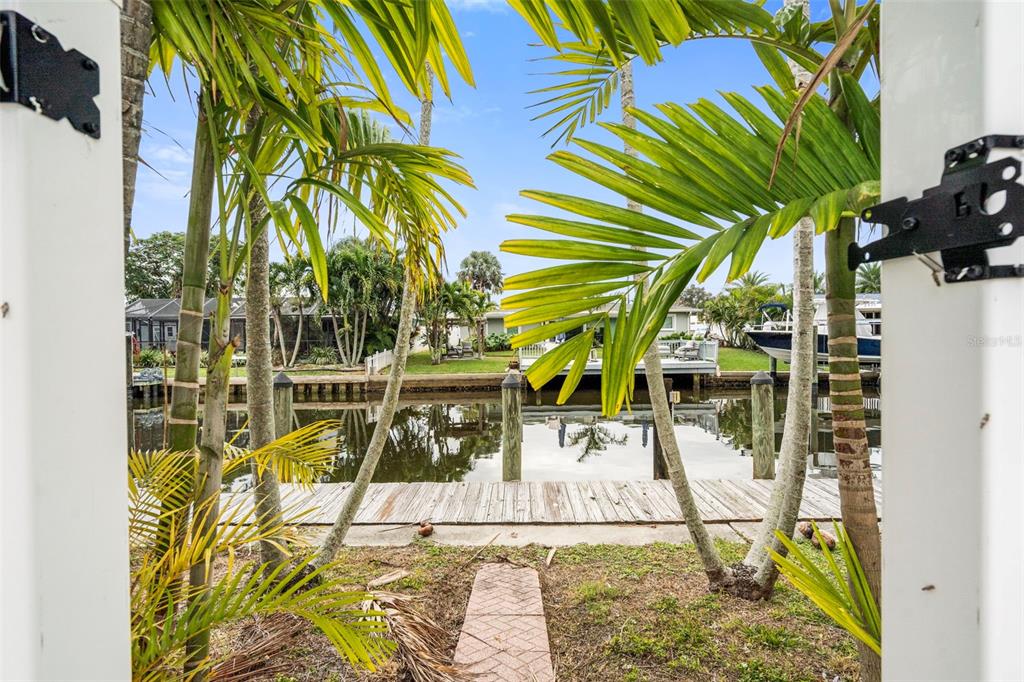 Property for sale at 9570 SUN ISLE DRIVE NE, ST PETERSBURG, FL, 33702