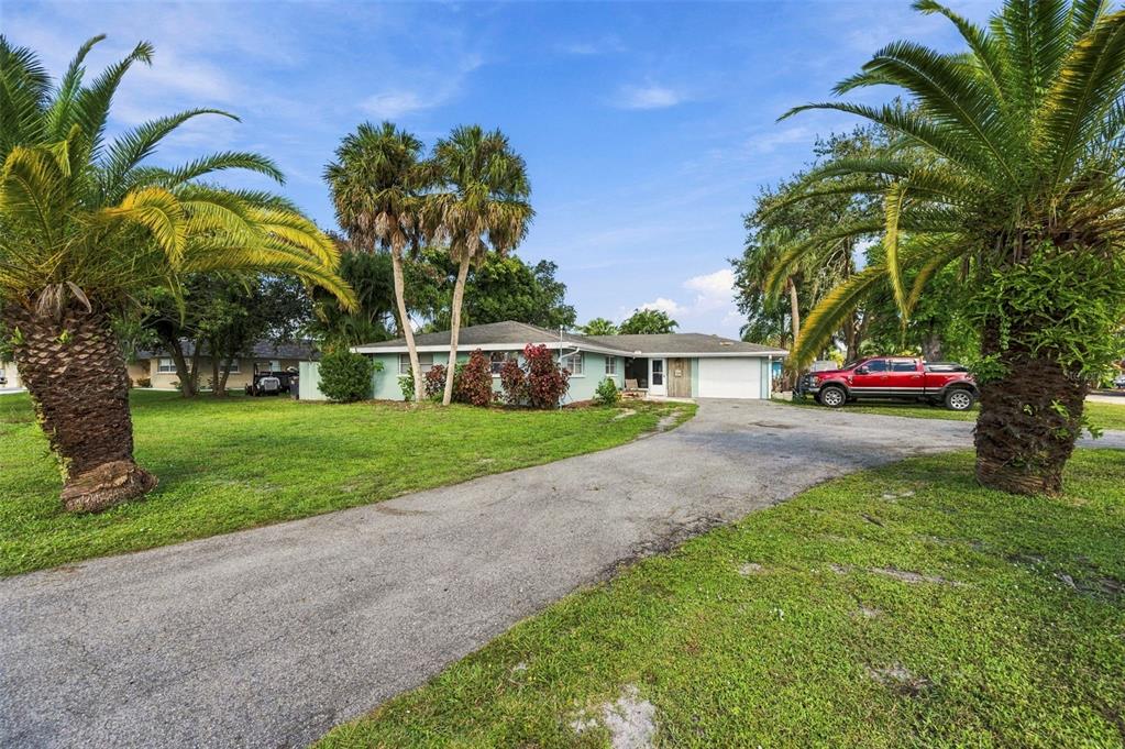 Property for sale at 5105 W COUNTRY CLUB DRIVE, SARASOTA, FL, 34243