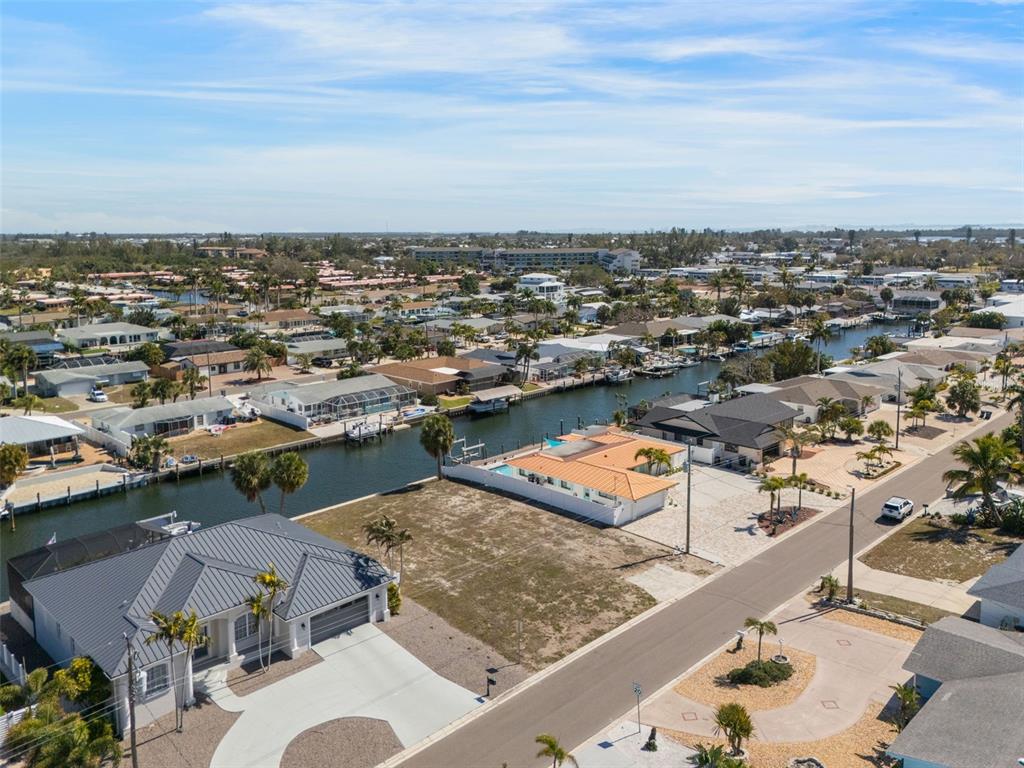 Property for sale at 4007 COCONUT TERRACE, BRADENTON, FL, 34210