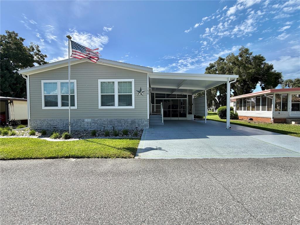Property for sale at 198 JACARANDA DRIVE, LEESBURG, FL, 34748