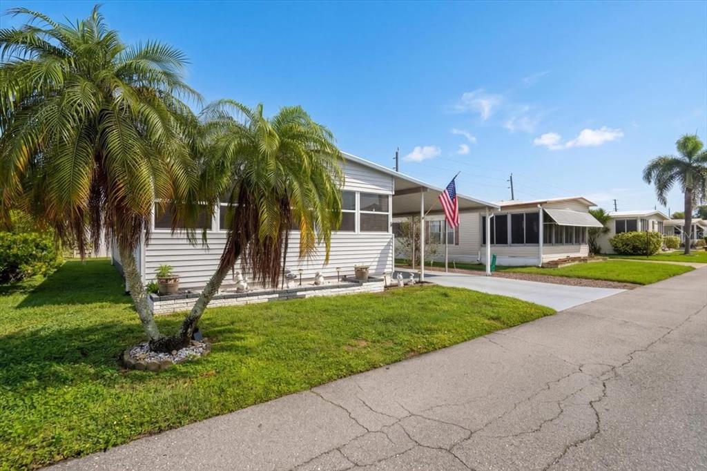 Property for sale at 808 53RD AVENUE E UNIT 283, BRADENTON, FL, 34203
