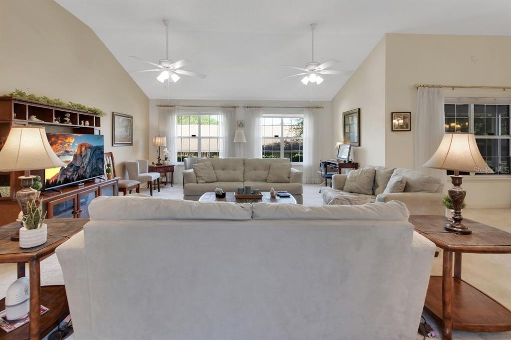 Living Room/Dining Room