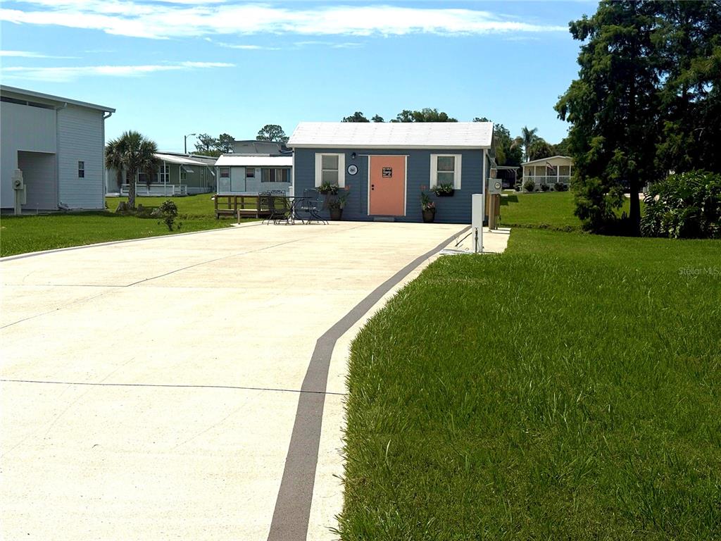 Property for sale at 5147 ISLAND VIEW CIRCLE S, POLK CITY, FL, 33868