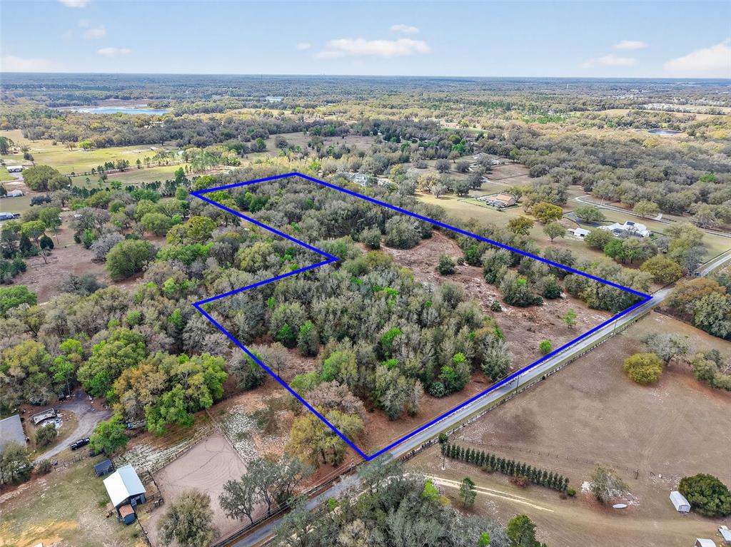 Property for sale at 3800 DOUBLE D CIRCLE R, LADY LAKE, FL, 32159