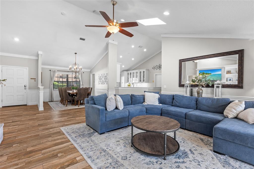 Property for sale at 807 RIVERBEND BOULEVARD, LONGWOOD, FL, 32779