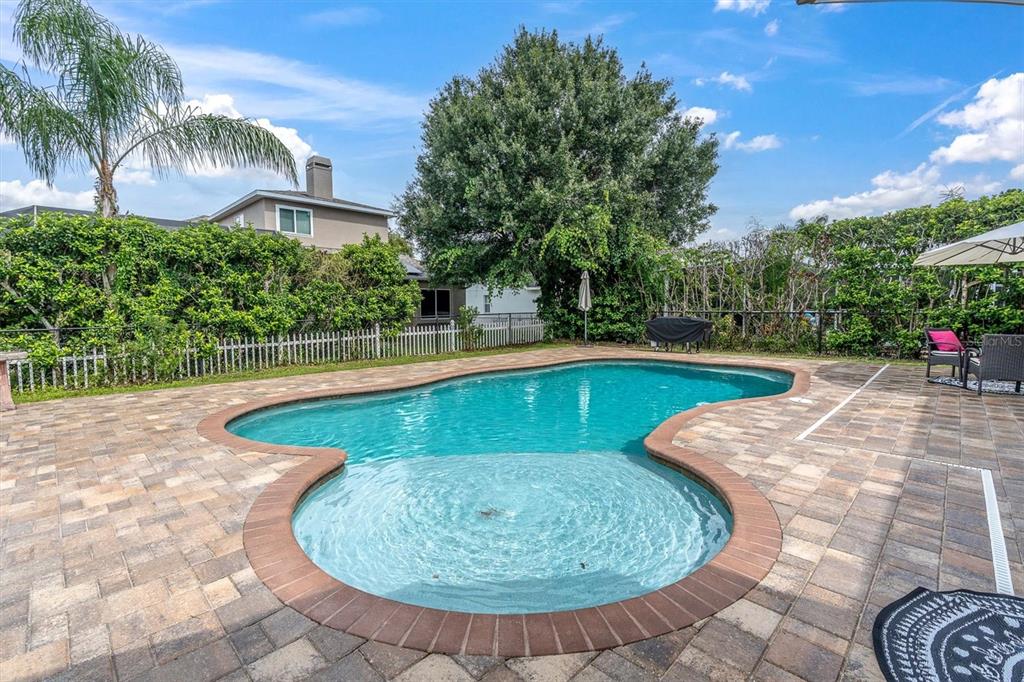 ENJOY THE FLORIDA LIFESTYLE HERE