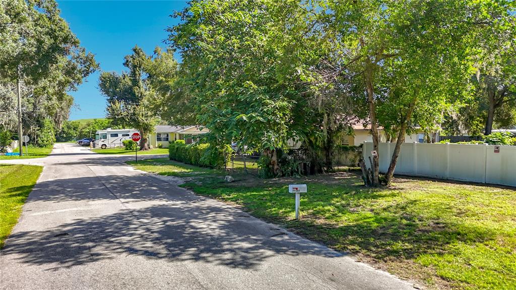 Property for sale at 11707 CARVER ST, THONOTOSASSA, FL, 33592