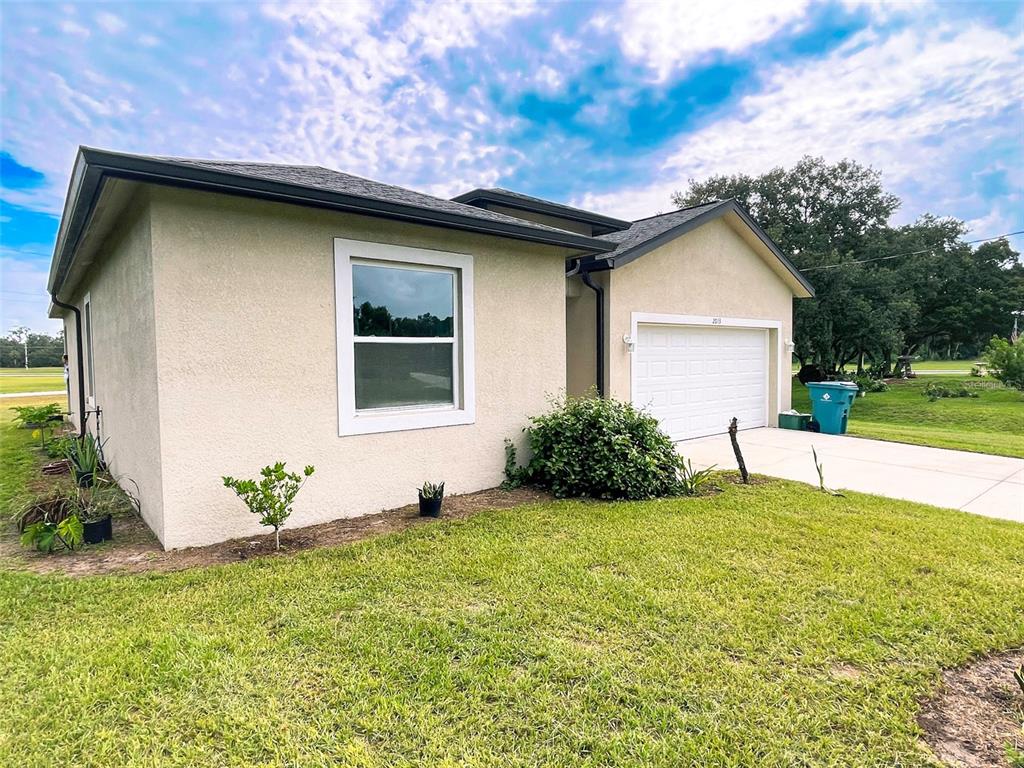 Property for sale at 2013 ODESSA CIRCLE, LABELLE, FL, 33935