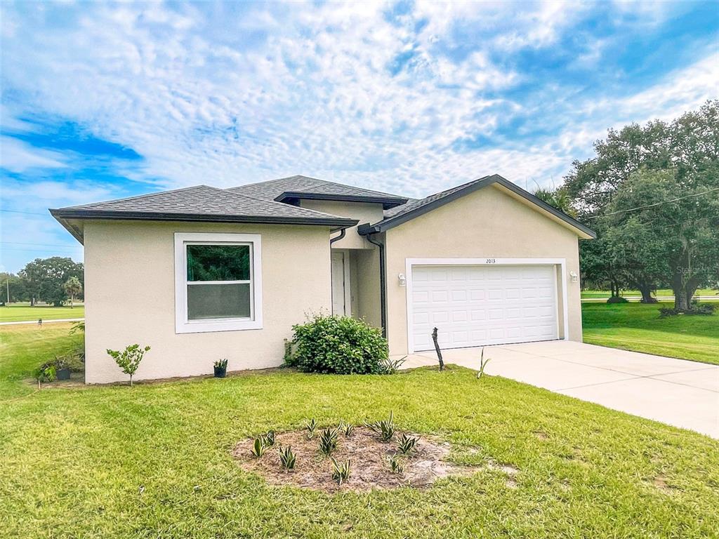 Property for sale at 2013 ODESSA CIRCLE, LABELLE, FL, 33935