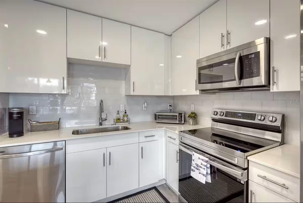 Property for sale at 1709 N TAMIAMI TRAIL UNIT 220, SARASOTA, FL, 34234