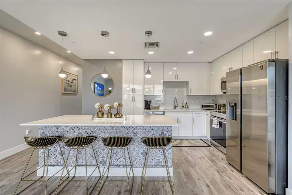 Property for sale at 1709 N TAMIAMI TRAIL UNIT 220, SARASOTA, FL, 34234