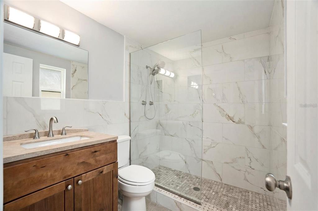 Primary En Suite Bathroom
