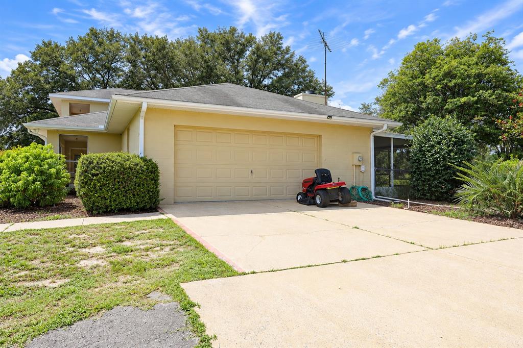 Property for sale at 15121 SE 175TH STREET, WEIRSDALE, FL, 32195