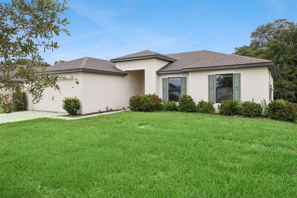 Property for sale at 35685 ROSE MOSS AVENUE, LEESBURG, FL, 34788
