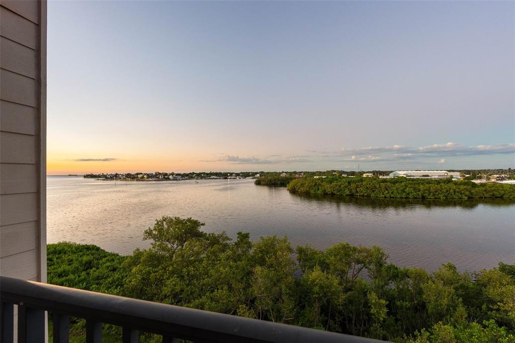 Property for sale at 2700 BAYSHORE BOULEVARD UNIT 9405, DUNEDIN, FL, 34698