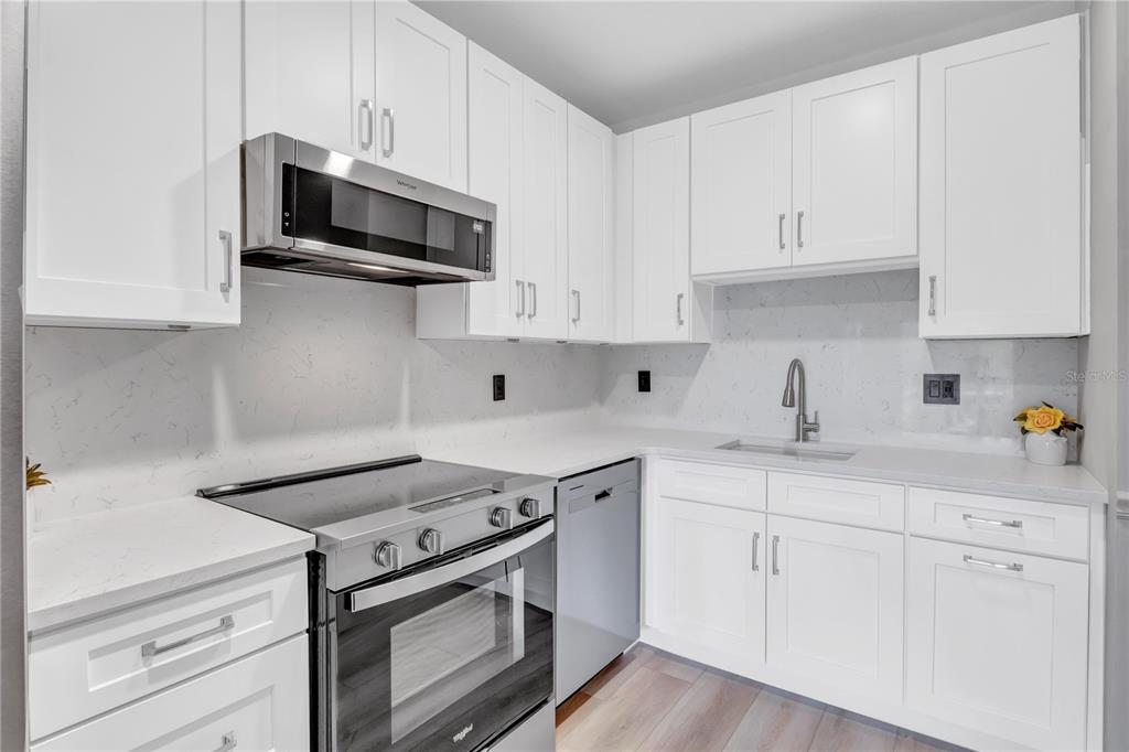Property for sale at 946 15TH STREET UNIT 201, HOLLY HILL, FL, 32117