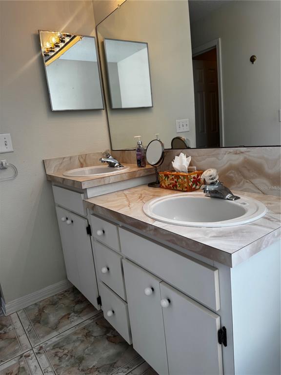 Property for sale at 8806 CYPRESS HAMMOCK DRIVE, TAMPA, FL, 33614