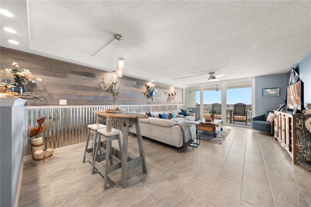 Property for sale at 675 S GULFVIEW BOULEVARD UNIT 1108, CLEARWATER BEACH, FL, 33767