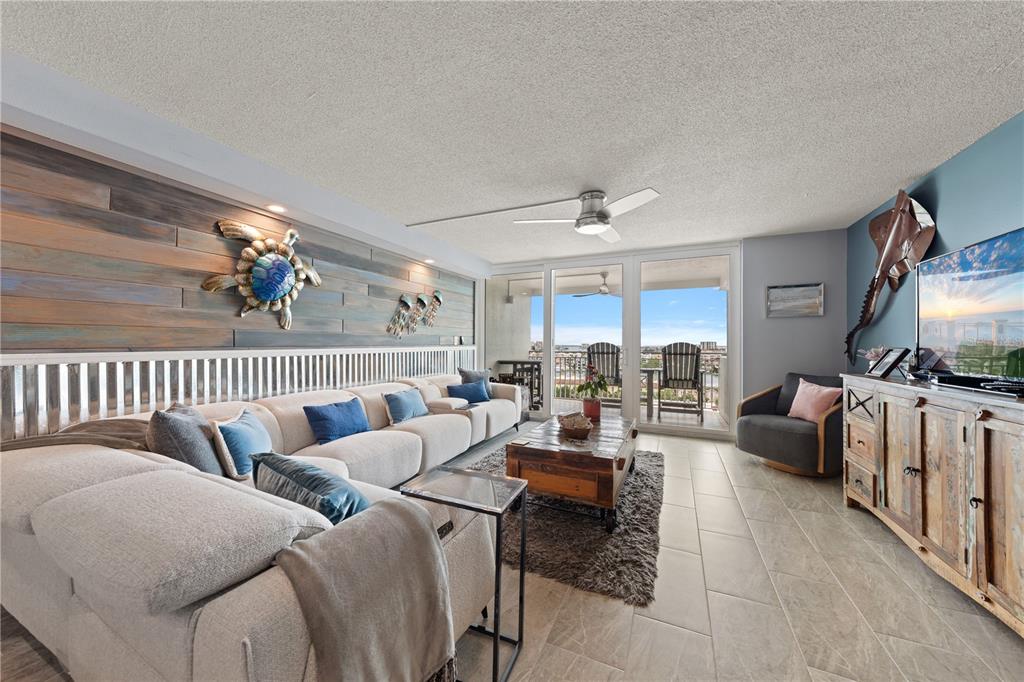 Property for sale at 675 S GULFVIEW BOULEVARD UNIT 1108, CLEARWATER BEACH, FL, 33767