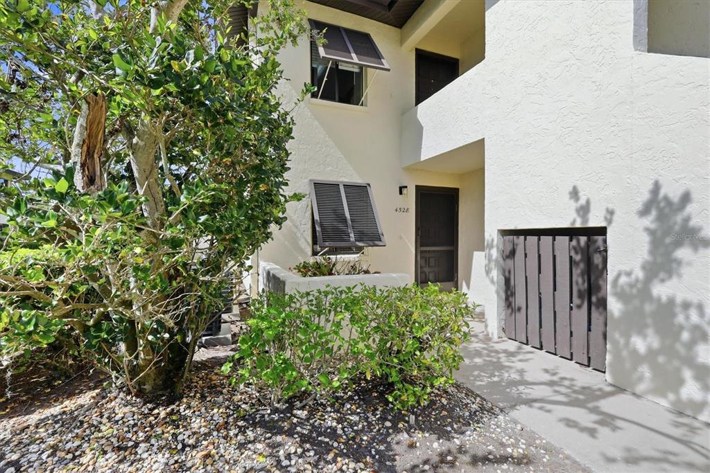 Property for sale at 4528 LONGWATER UNIT 35, SARASOTA, FL, 34235