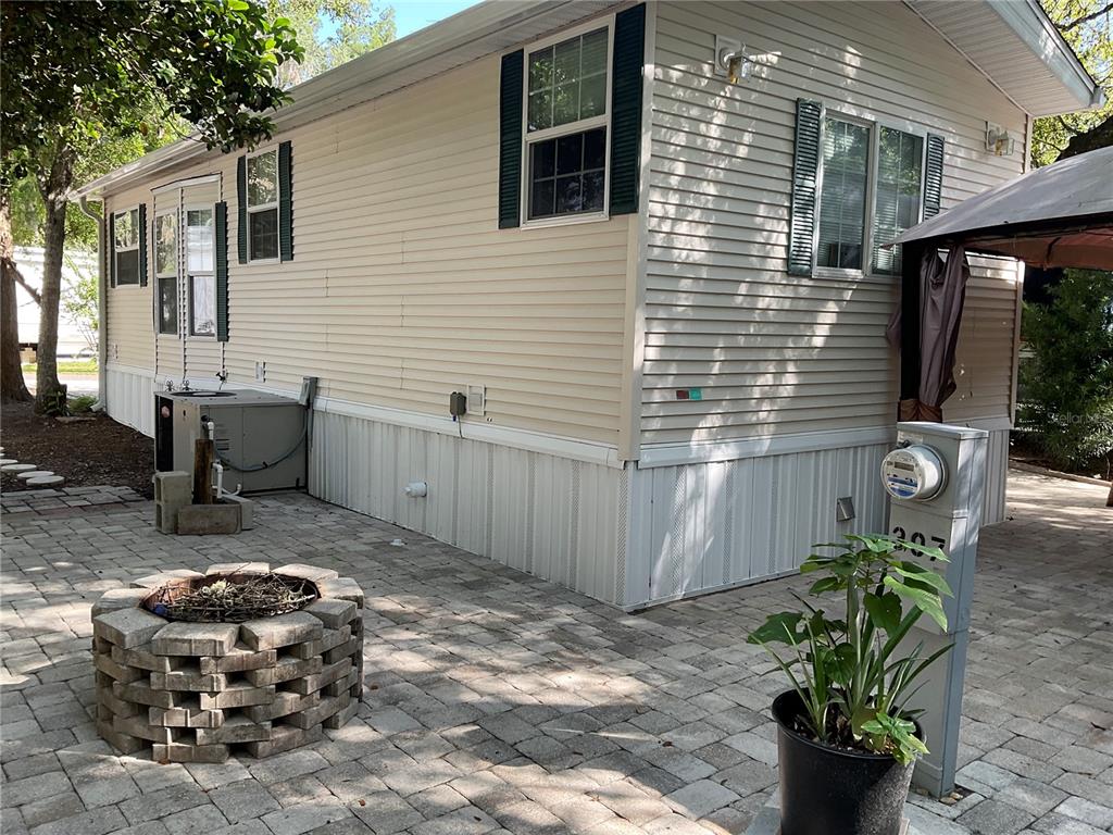 Side Area/Firepit