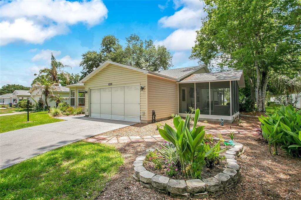 Property for sale at 32222 SUMMERTREE CIRCLE, LEESBURG, FL, 34748